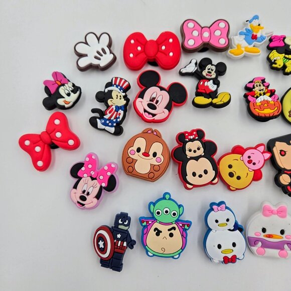 Shoe Charms Jibbitz Lot Of 25 Disney Tsum Tsum Mickey Minnie Marvel DC Pluto - Picture 4 of 5